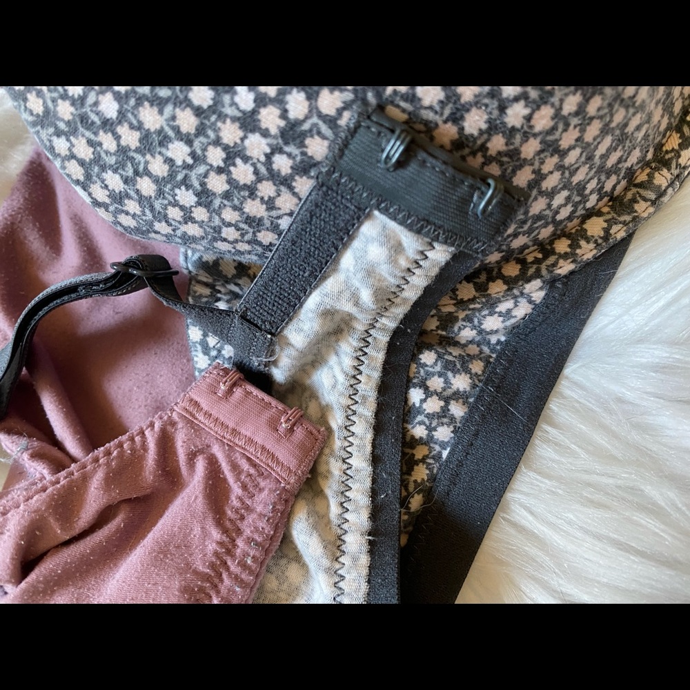 Two 36D Bras - Picture 2 of 13
